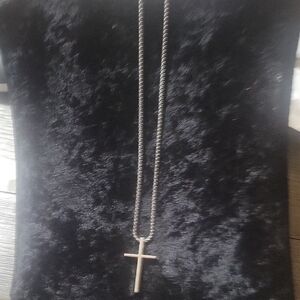 🆕️ Men's Silver Cross Pendant Necklace
